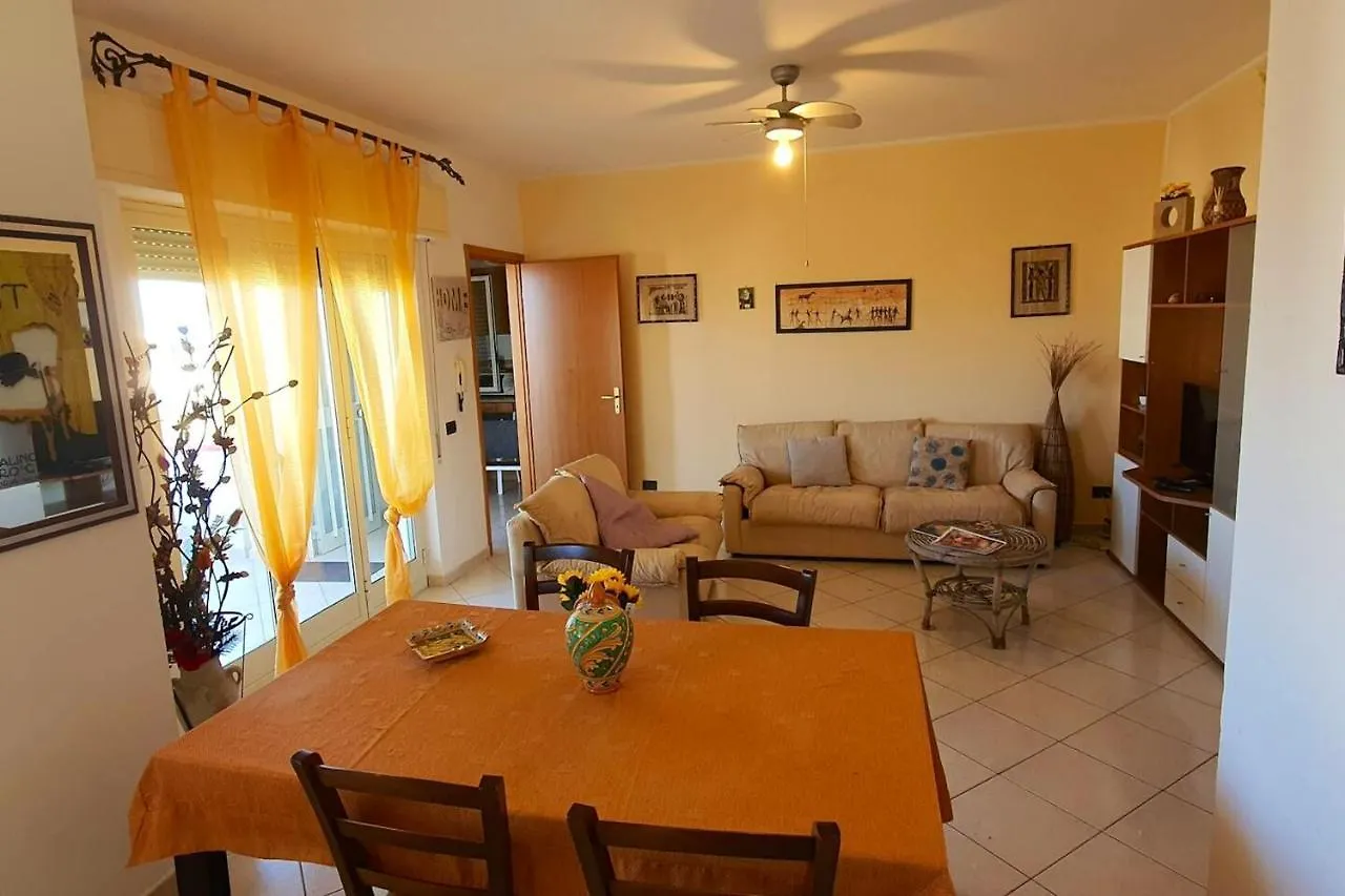 Spacious Apartment With Sea View In Alcamo 180 M²
